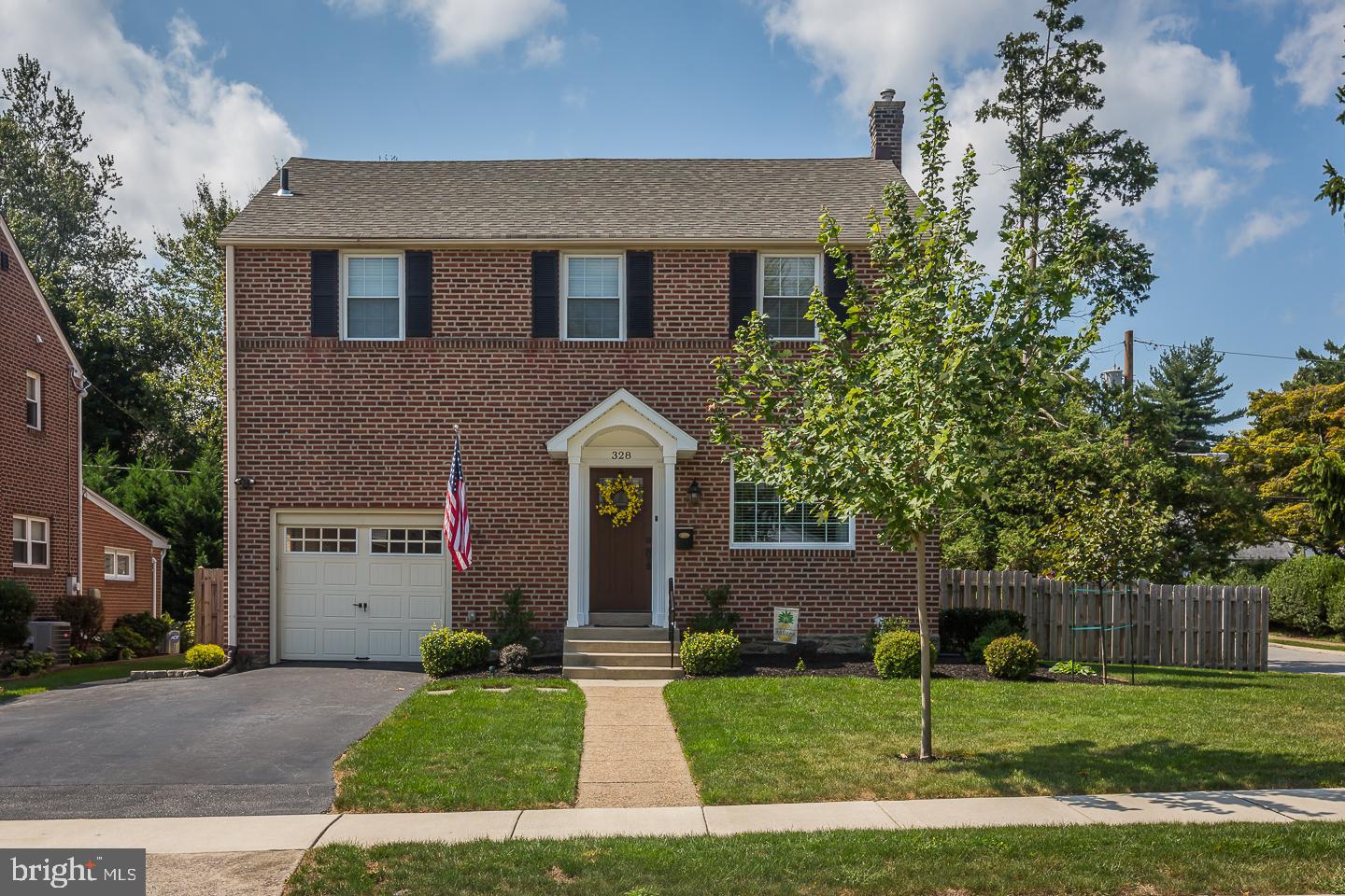 LLANERCH - Residential