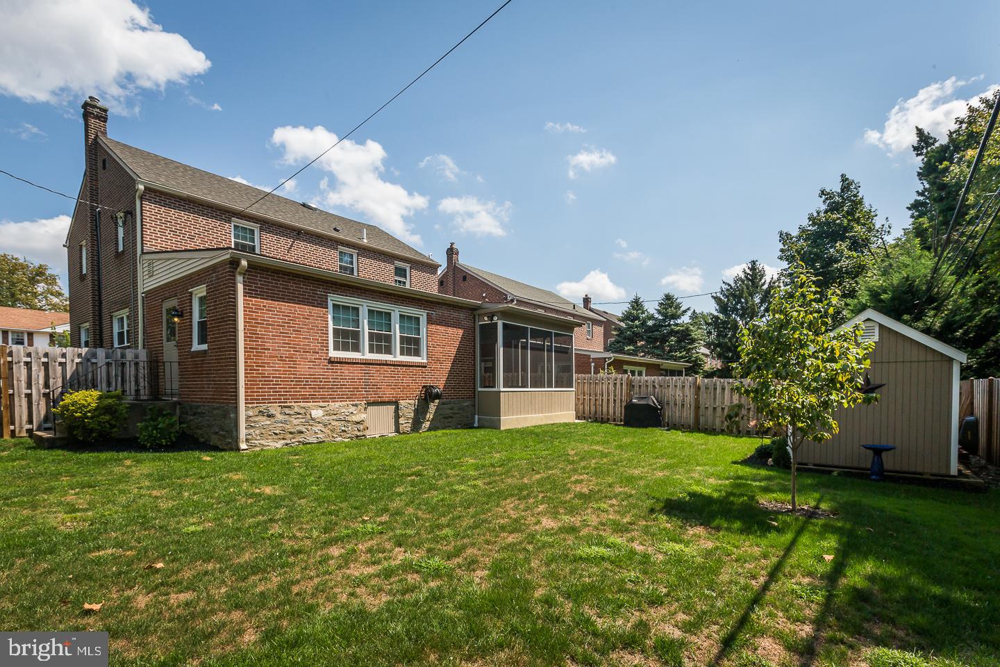 LLANERCH - Residential