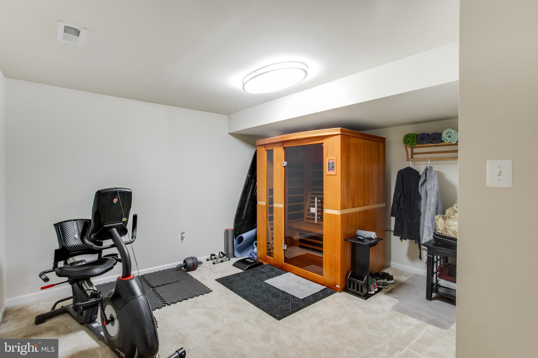 HOWARDS TRUST - Residential