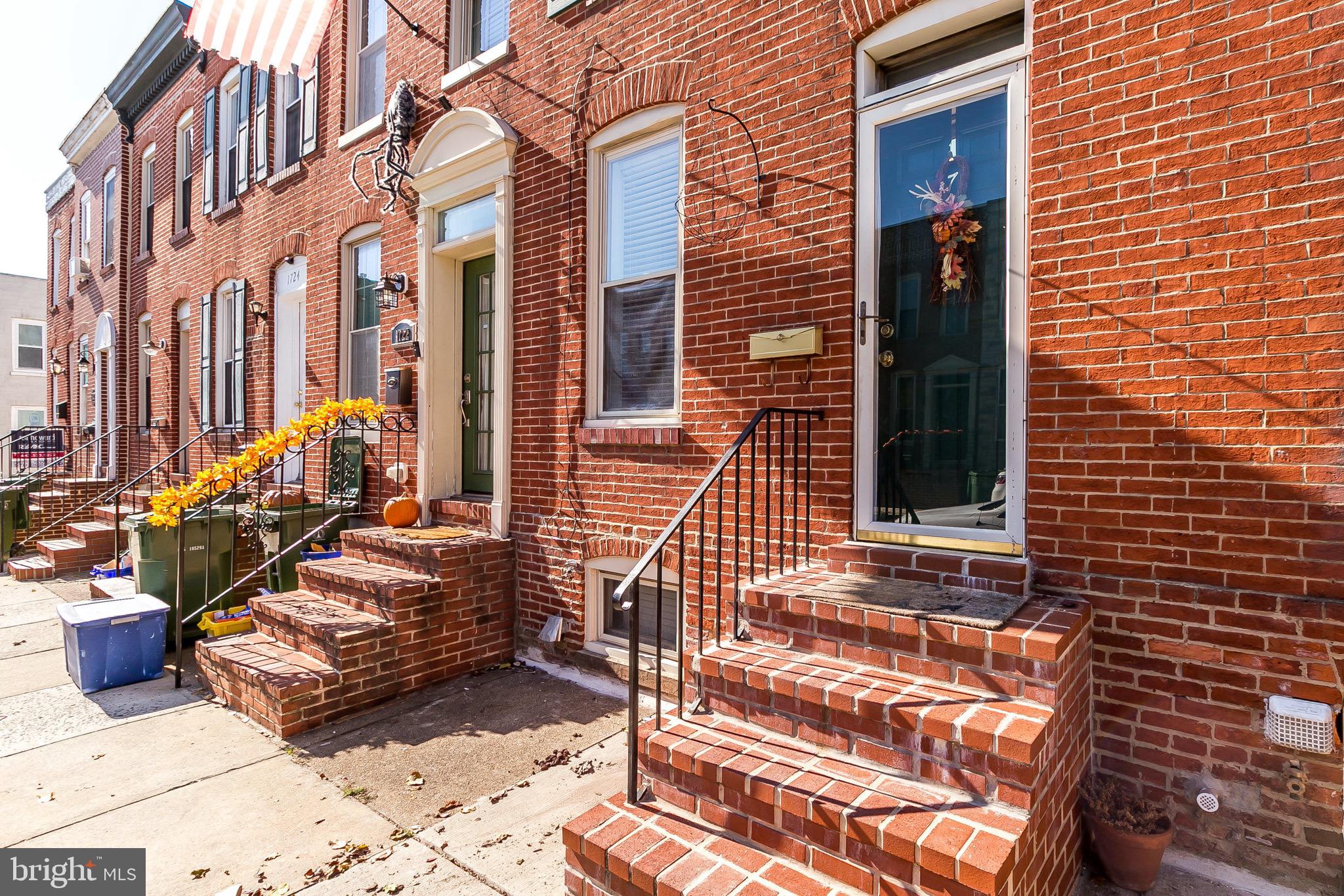 RIVERSIDE - Residential Lease