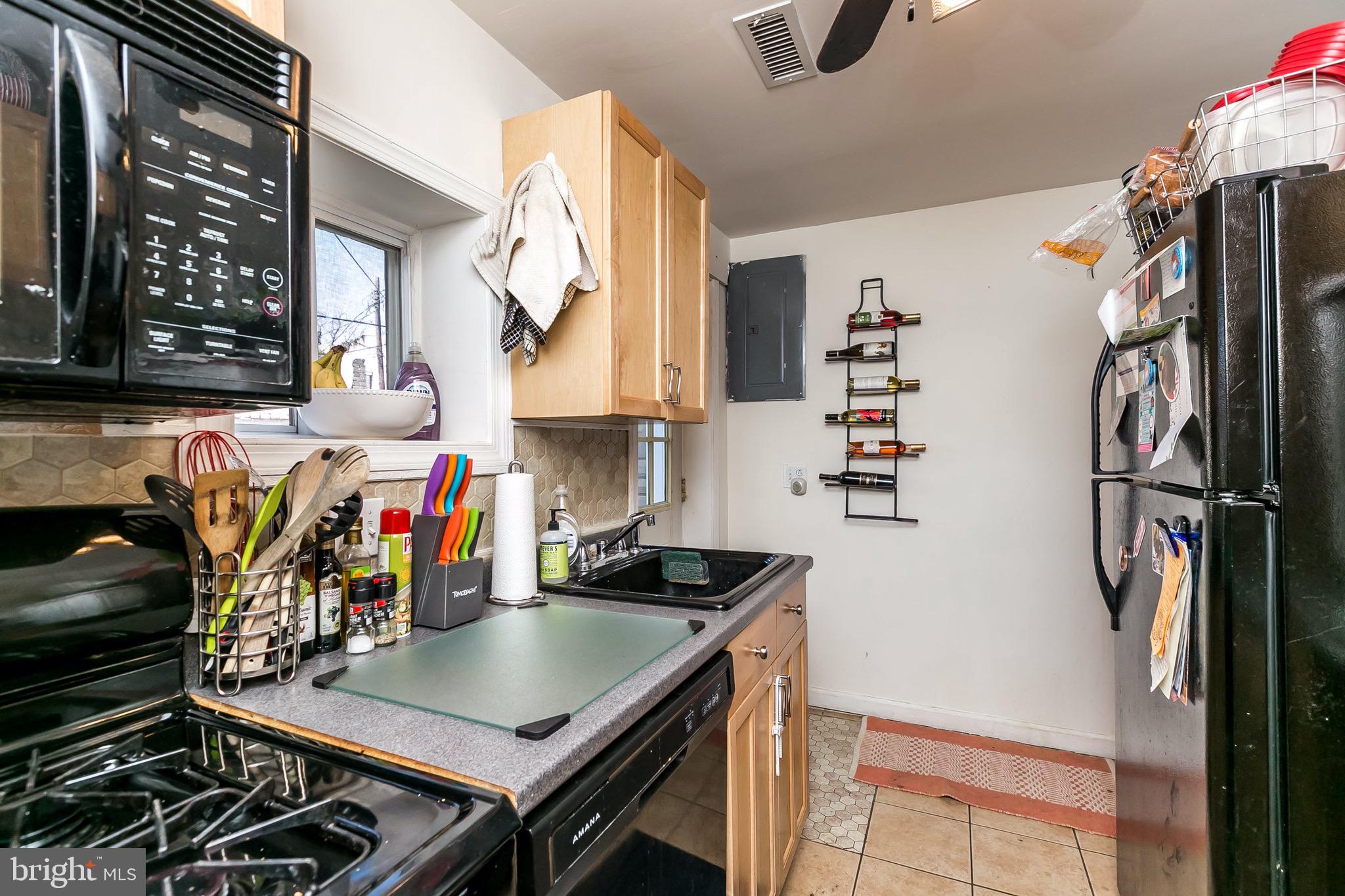 RIVERSIDE - Residential Lease