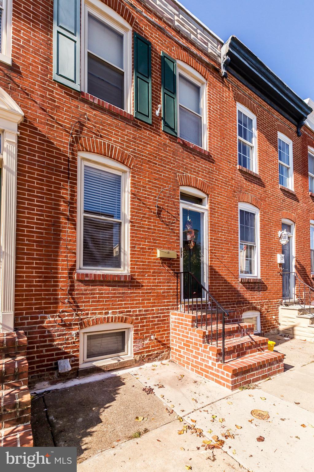 RIVERSIDE - Residential Lease