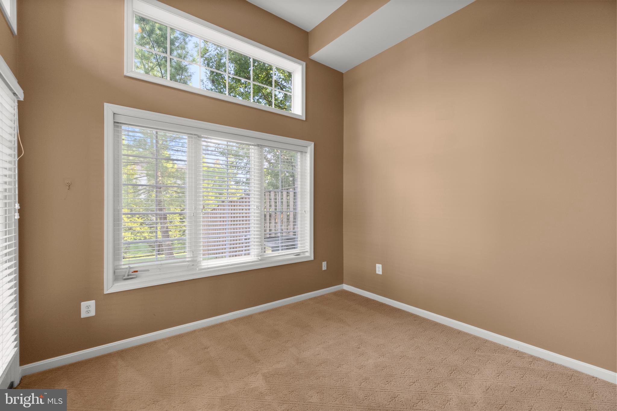 8916 LEE MANOR DRIVE