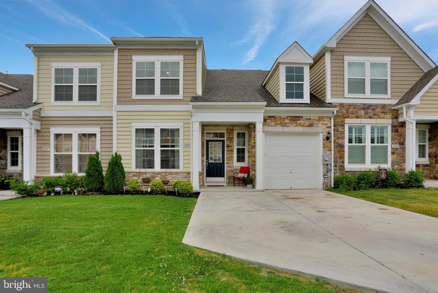 Beautiful Sharpsburg II Model with First Floor Owner s Suite.  Maintenance free community. Open Floor Plan.  Natural Gas.  3 Bedroom 2.5 Bath with bonus room.  Open concept, this home is just gorgeous. Hardwood floors, tile back splash in the gourmet kitchen, stainless steel appliances.  Must see!