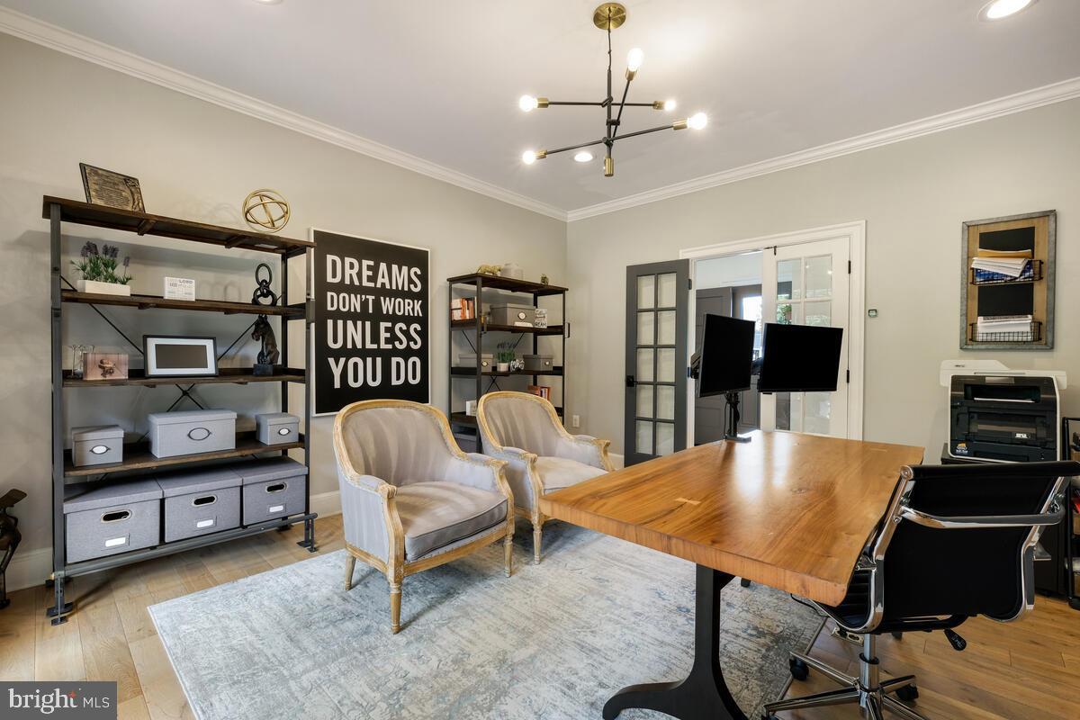 GREENHILLS FARM - Residential