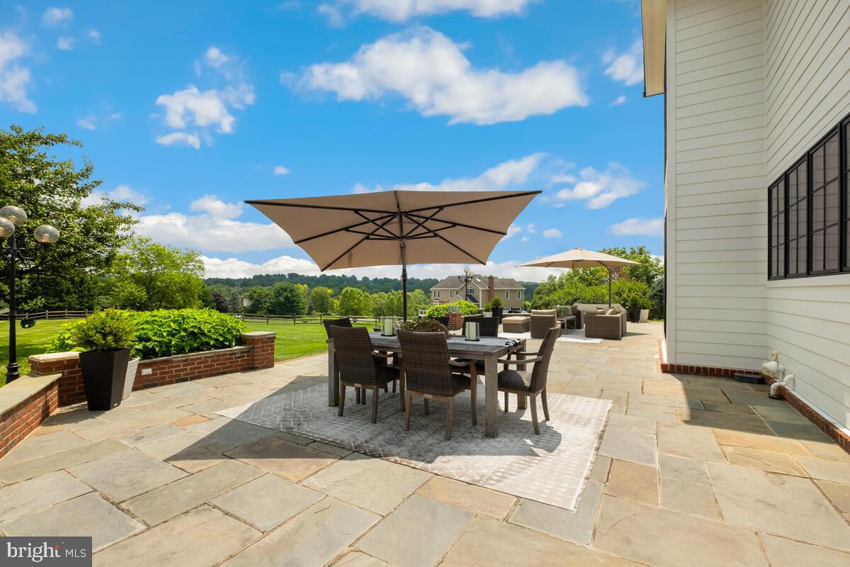 GREENHILLS FARM - Residential