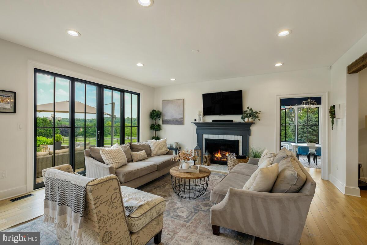 GREENHILLS FARM - Residential