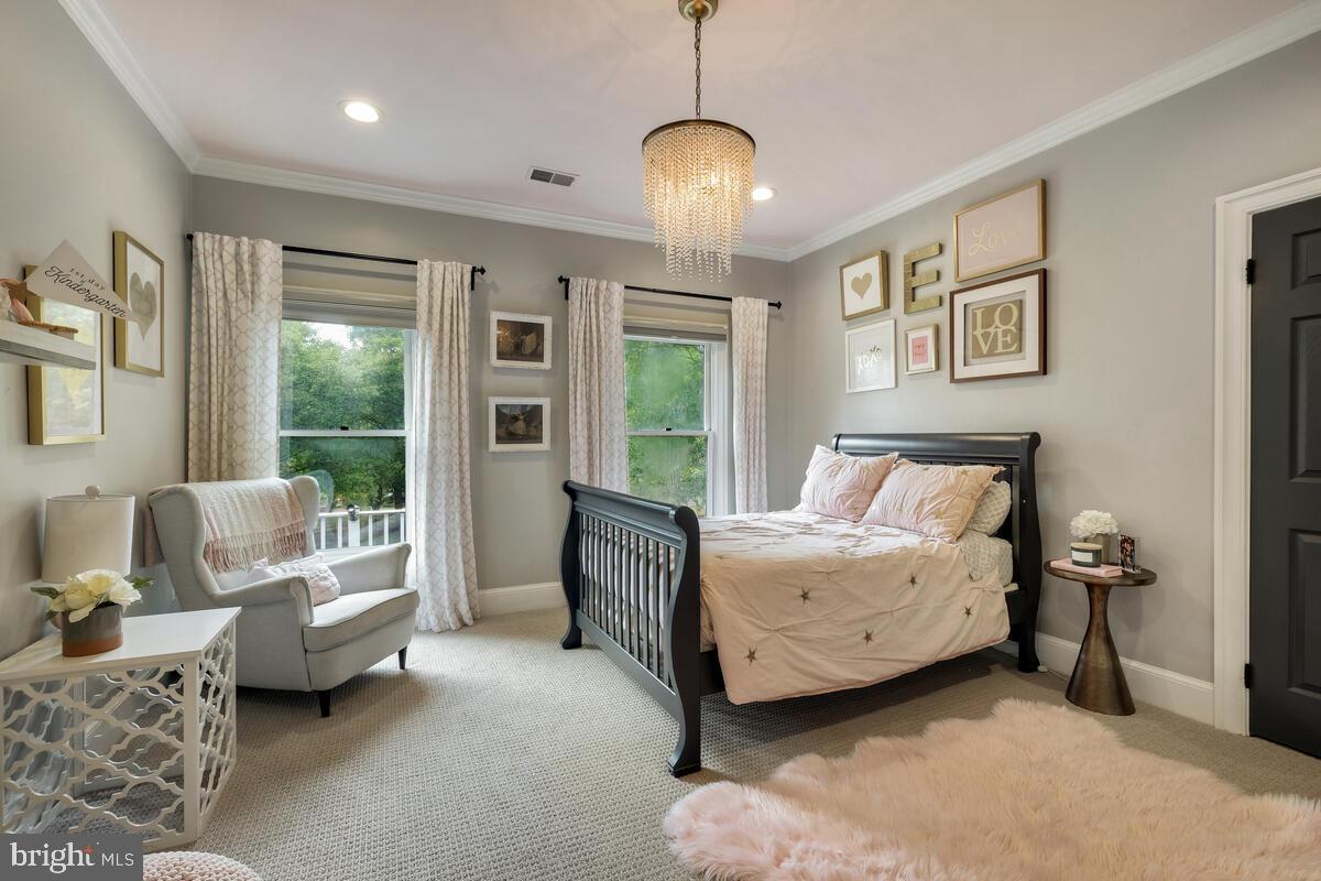 GREENHILLS FARM - Residential