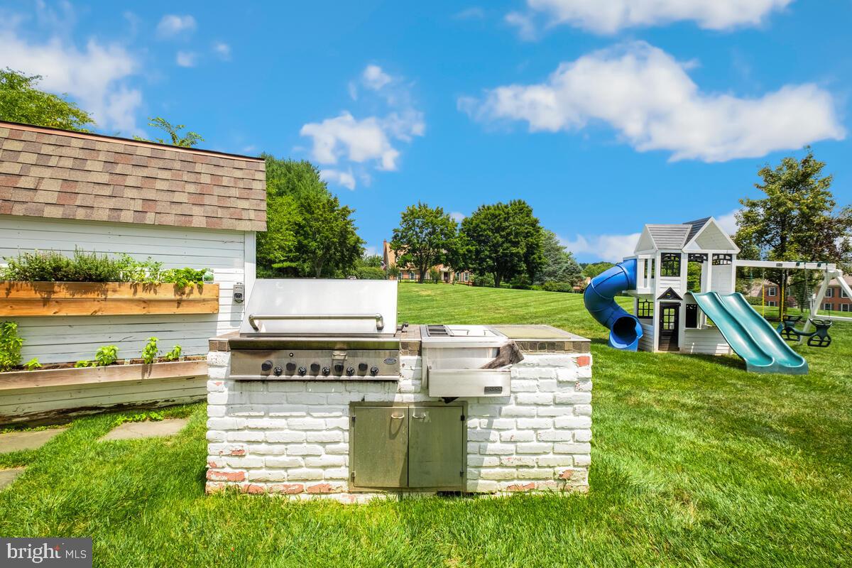 GREENHILLS FARM - Residential