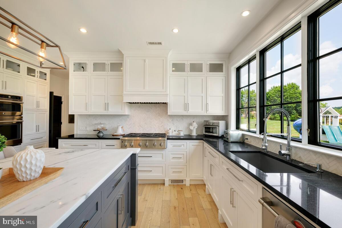 GREENHILLS FARM - Residential