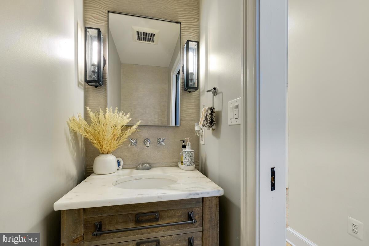 GREENHILLS FARM - Residential