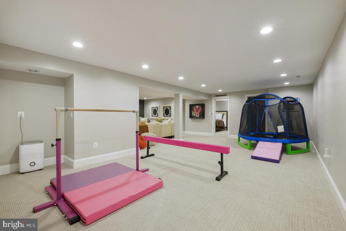 GREENHILLS FARM - Residential