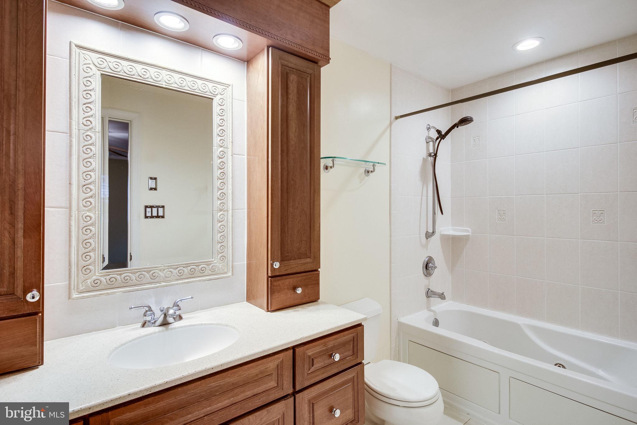 MT VERNON HILLS - Residential