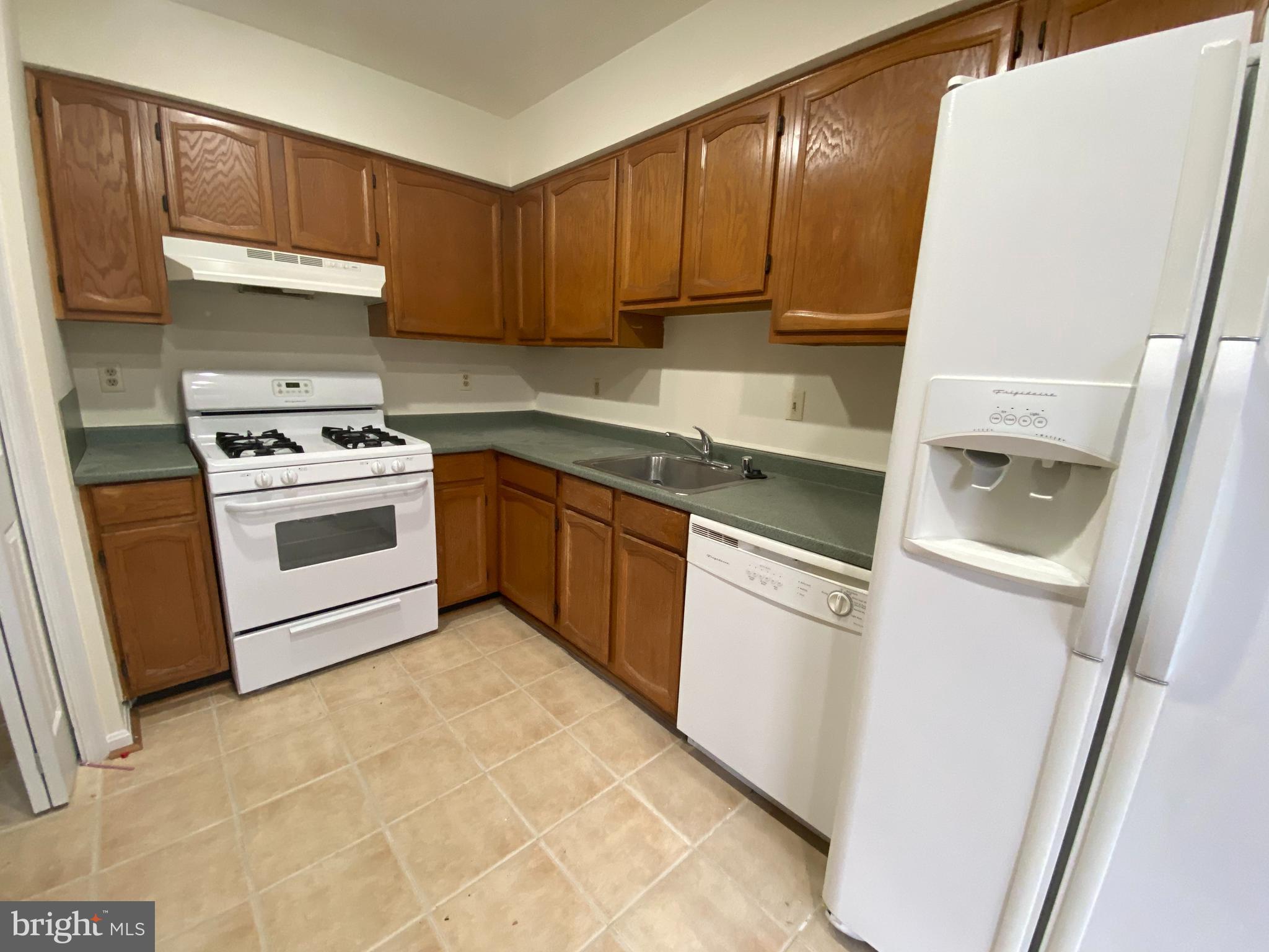 BALLANTRAYE - Residential Lease