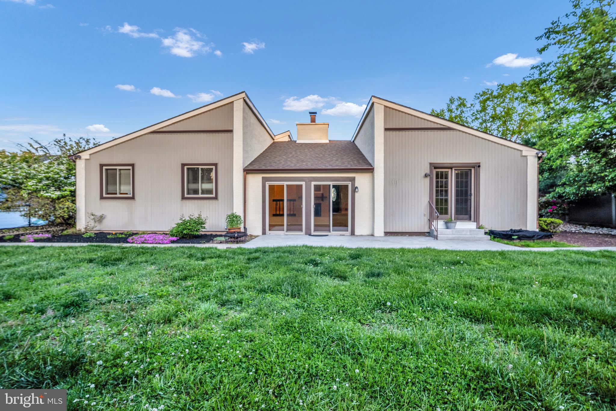 FEASTERVILLE - Residential
