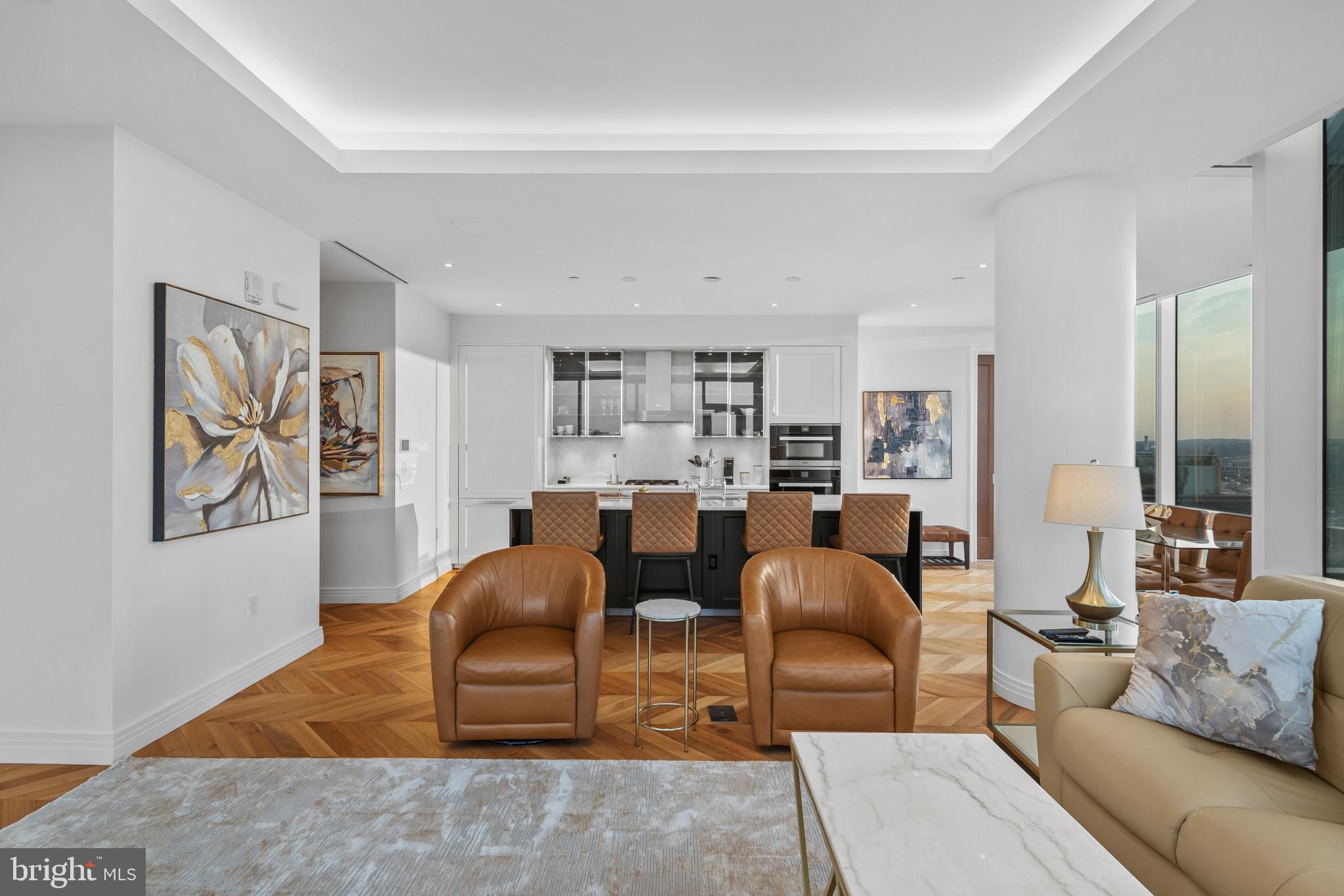 FOUR SEASONS PRIVATE RESIDENCES - Residential Lease