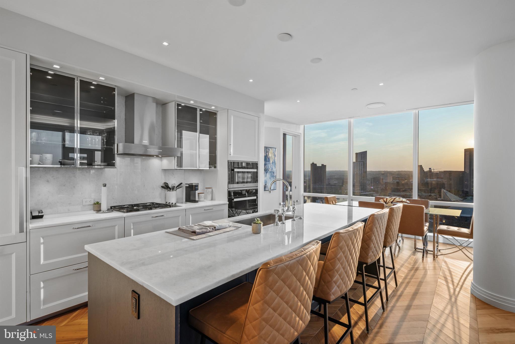 FOUR SEASONS PRIVATE RESIDENCES - Residential Lease