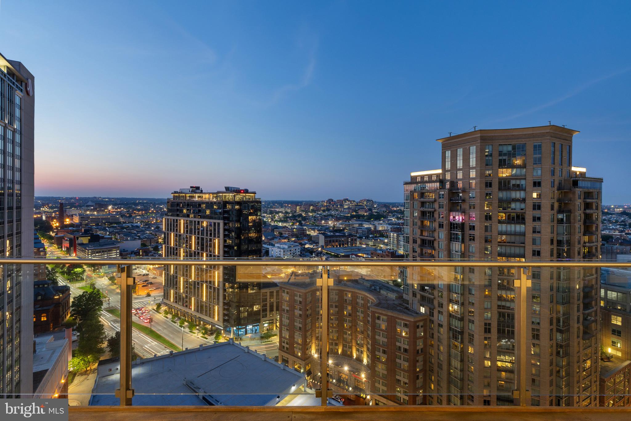 FOUR SEASONS PRIVATE RESIDENCES - Residential Lease