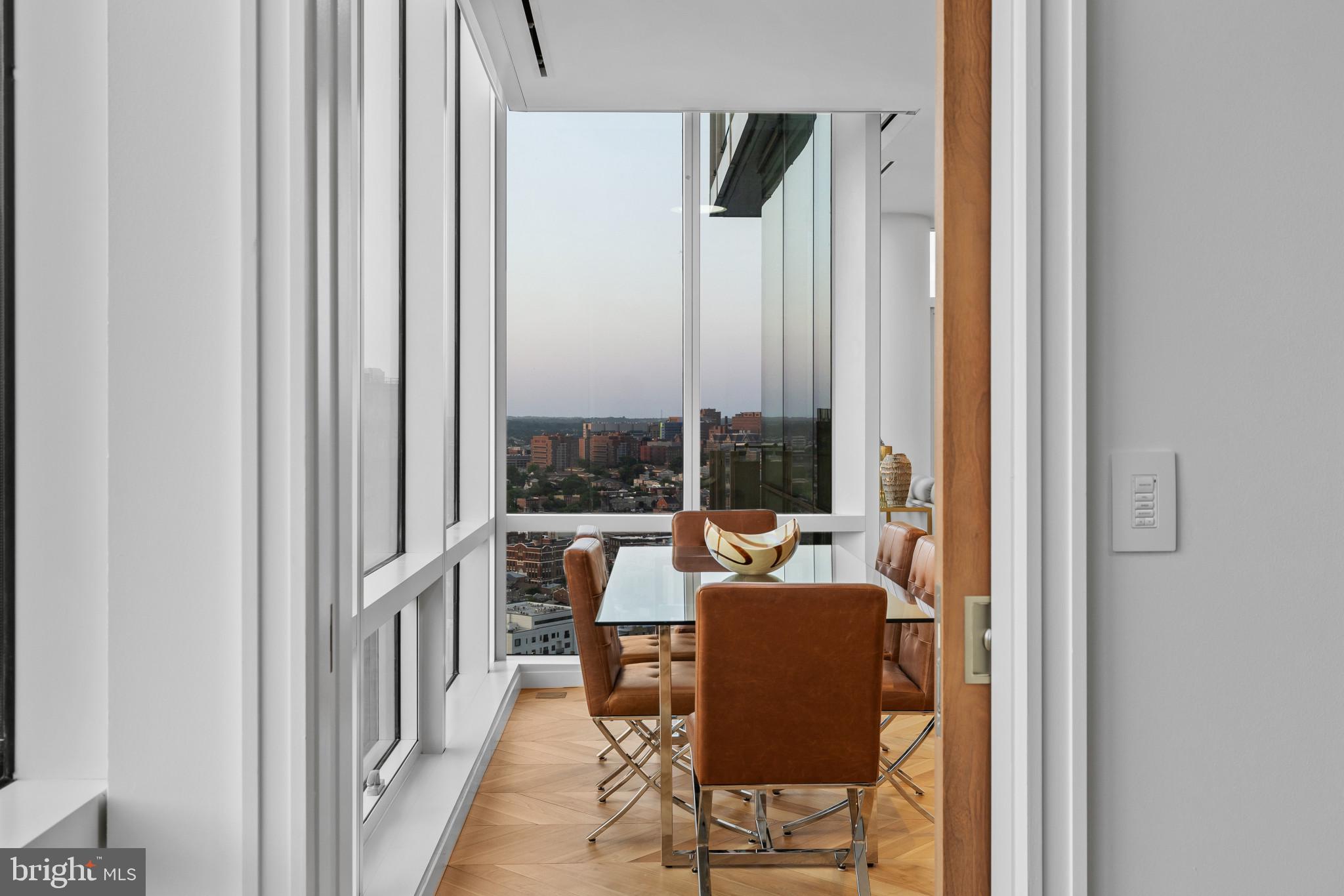 FOUR SEASONS PRIVATE RESIDENCES - Residential Lease