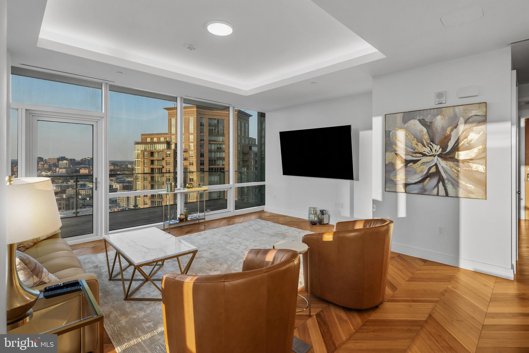 FOUR SEASONS PRIVATE RESIDENCES - Residential Lease