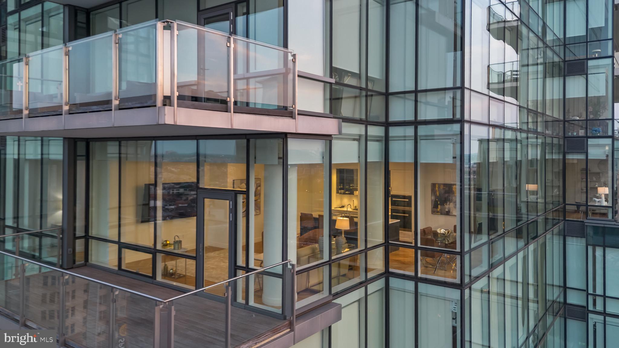 FOUR SEASONS PRIVATE RESIDENCES - Residential Lease