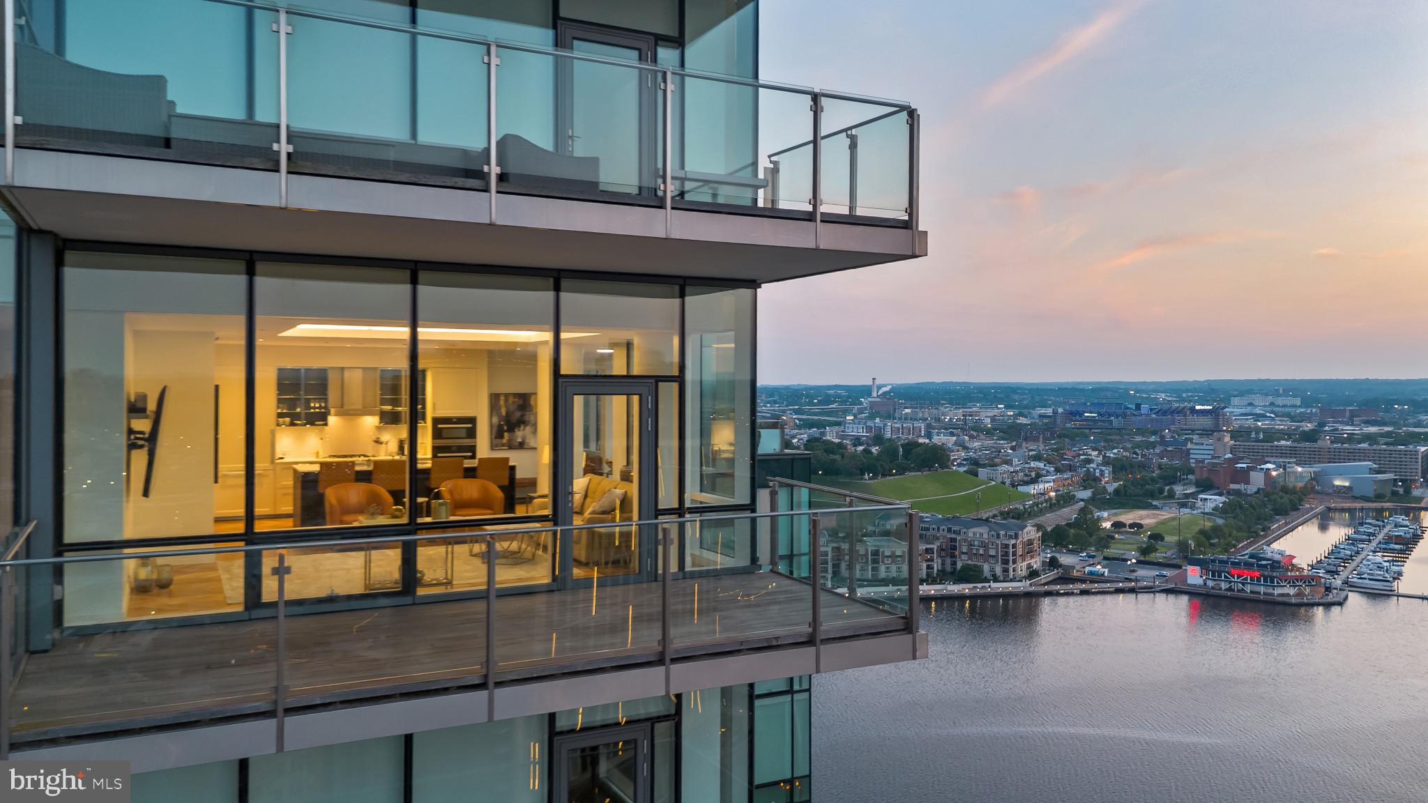 FOUR SEASONS PRIVATE RESIDENCES - Residential Lease