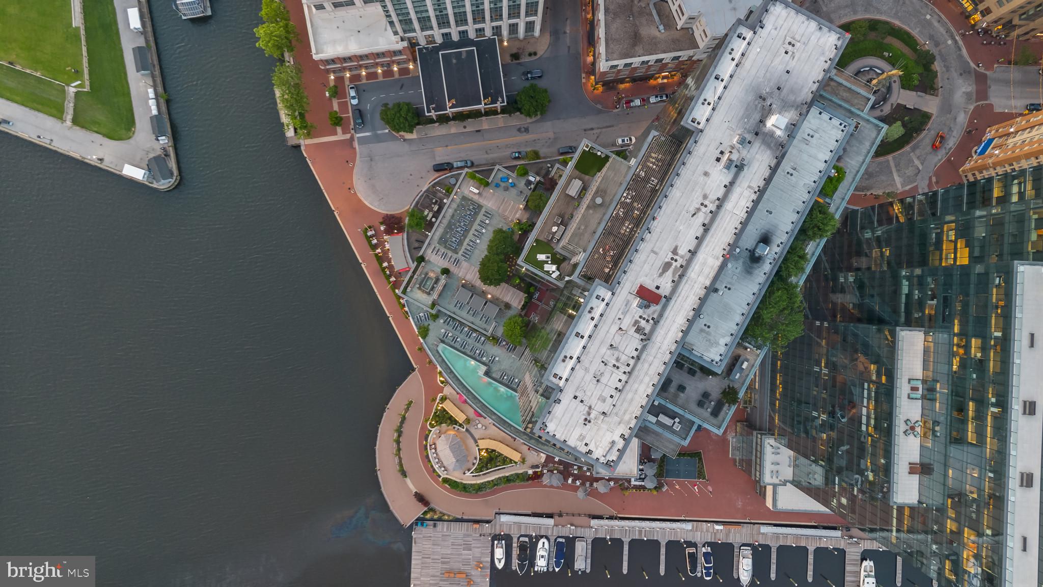 FOUR SEASONS PRIVATE RESIDENCES - Residential Lease