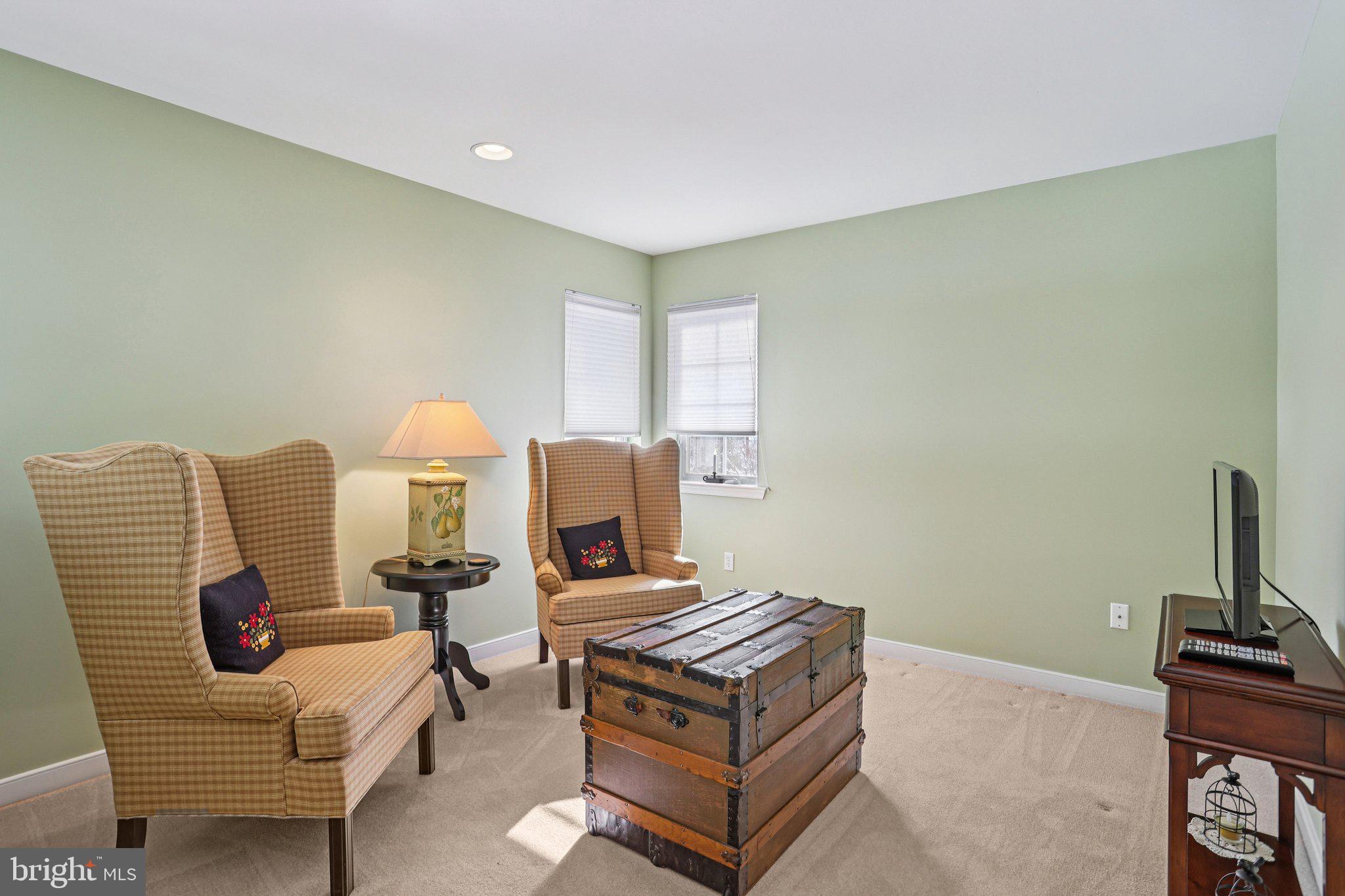 PENNS MEADOW - Residential