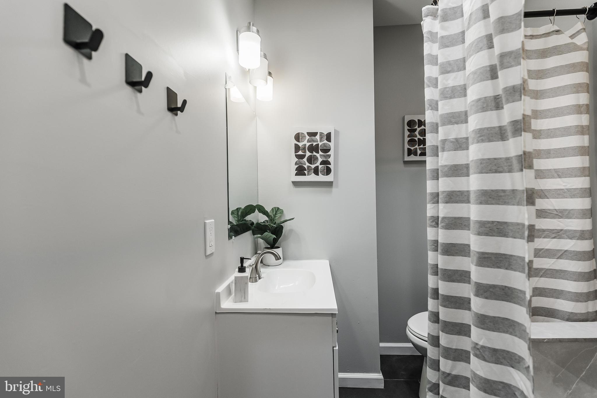 COBBS CREEK - Residential