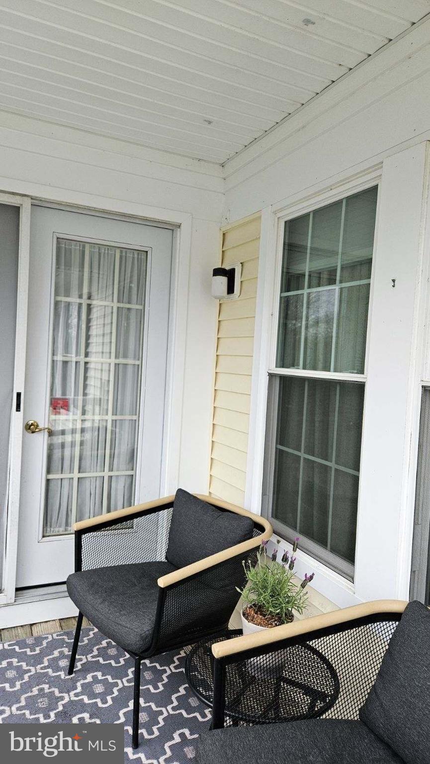 DEEP CREEK COMMONS - Residential