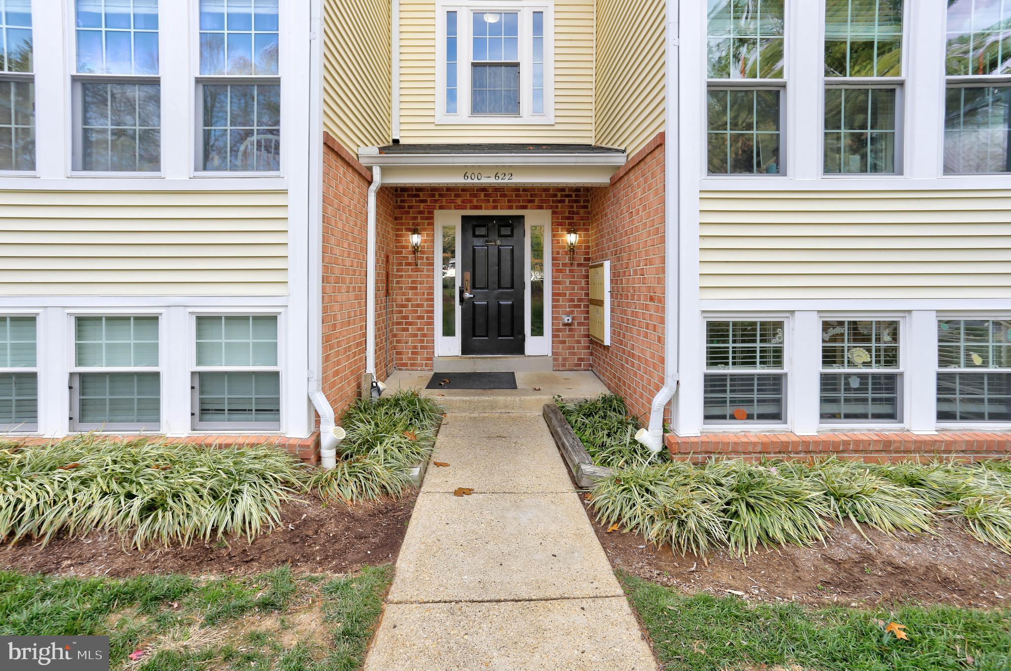 DEEP CREEK COMMONS - Residential