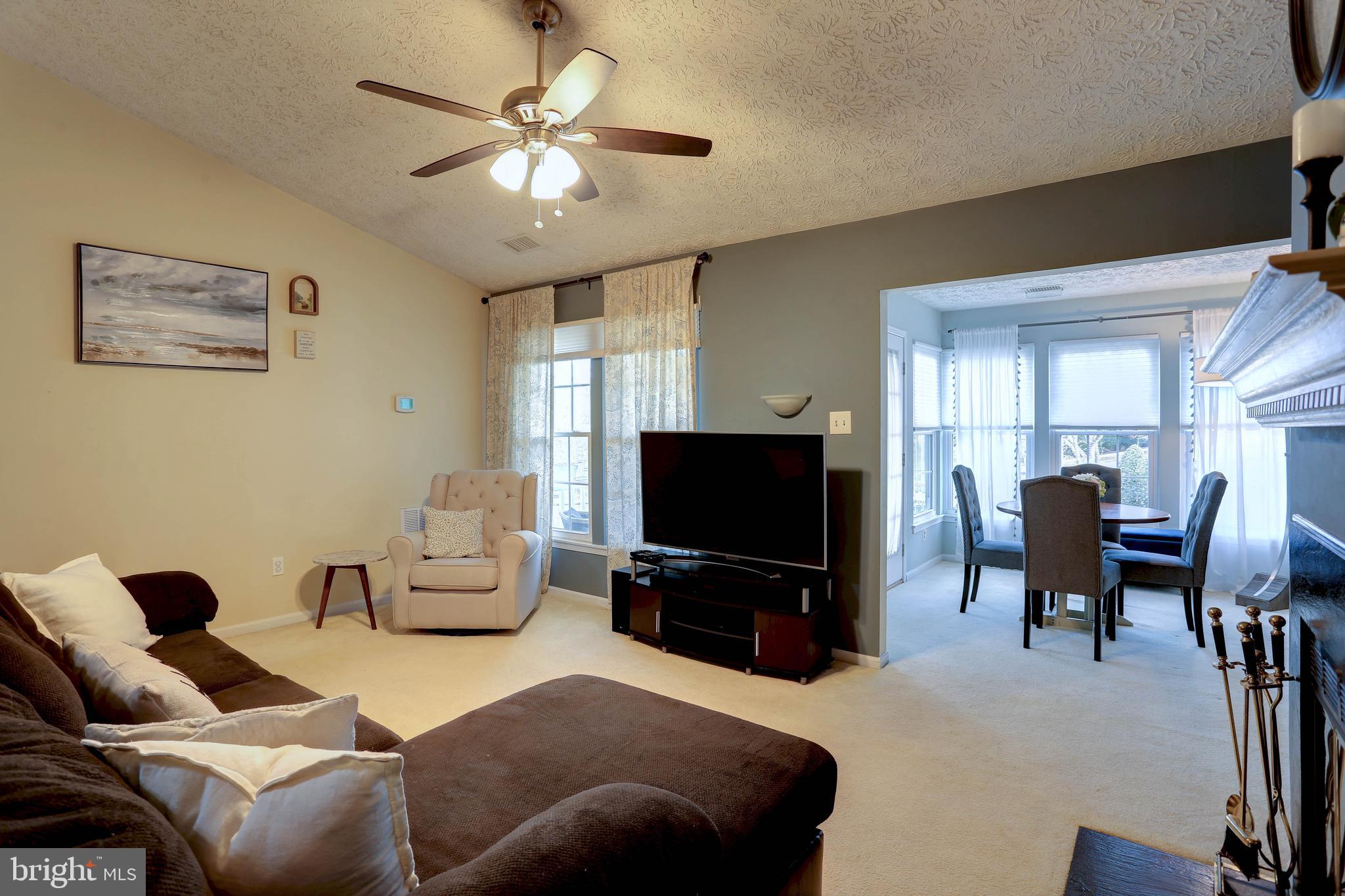 DEEP CREEK COMMONS - Residential