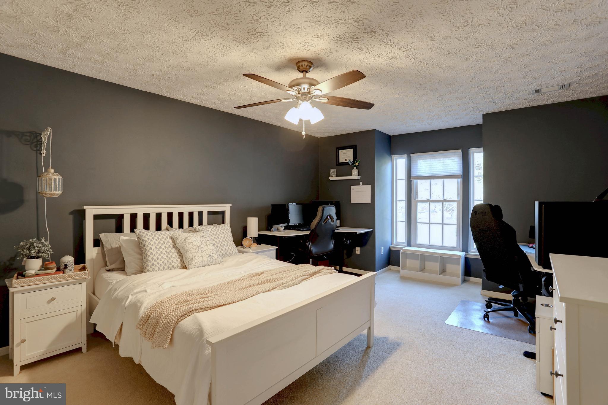 DEEP CREEK COMMONS - Residential