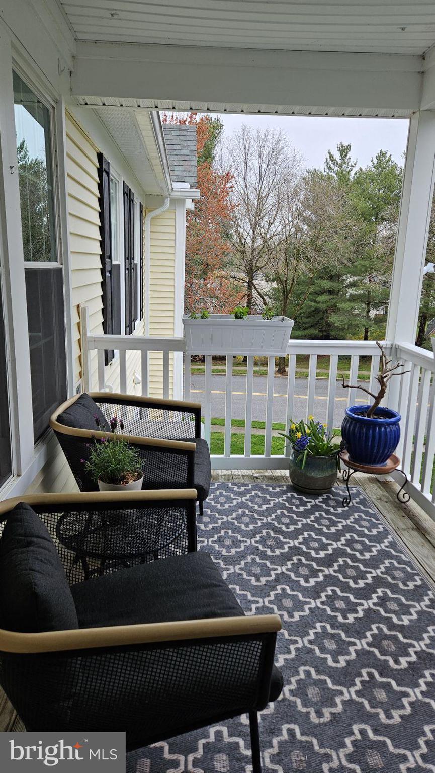 DEEP CREEK COMMONS - Residential