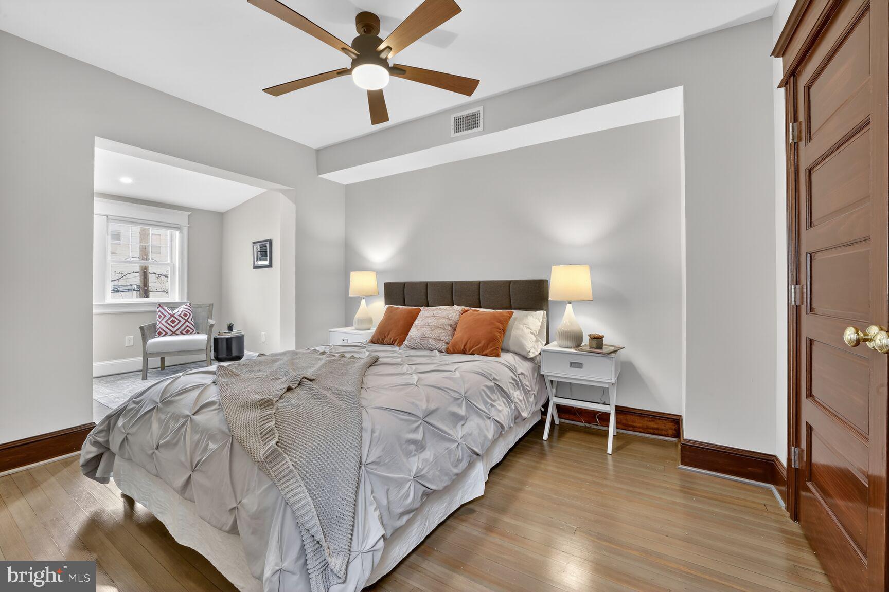 1242 OATES STREET NE