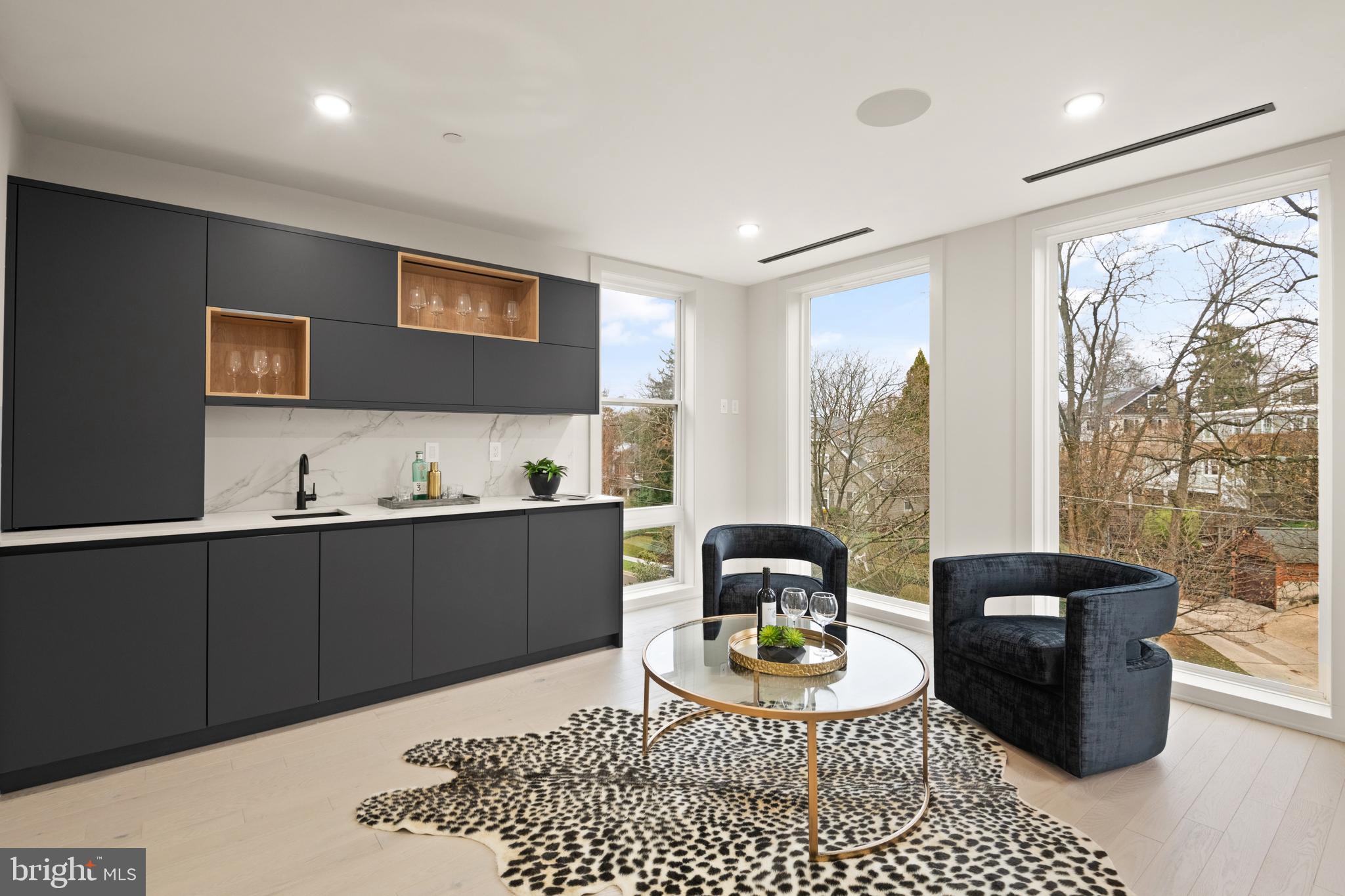 CHEVY CHASE - Residential