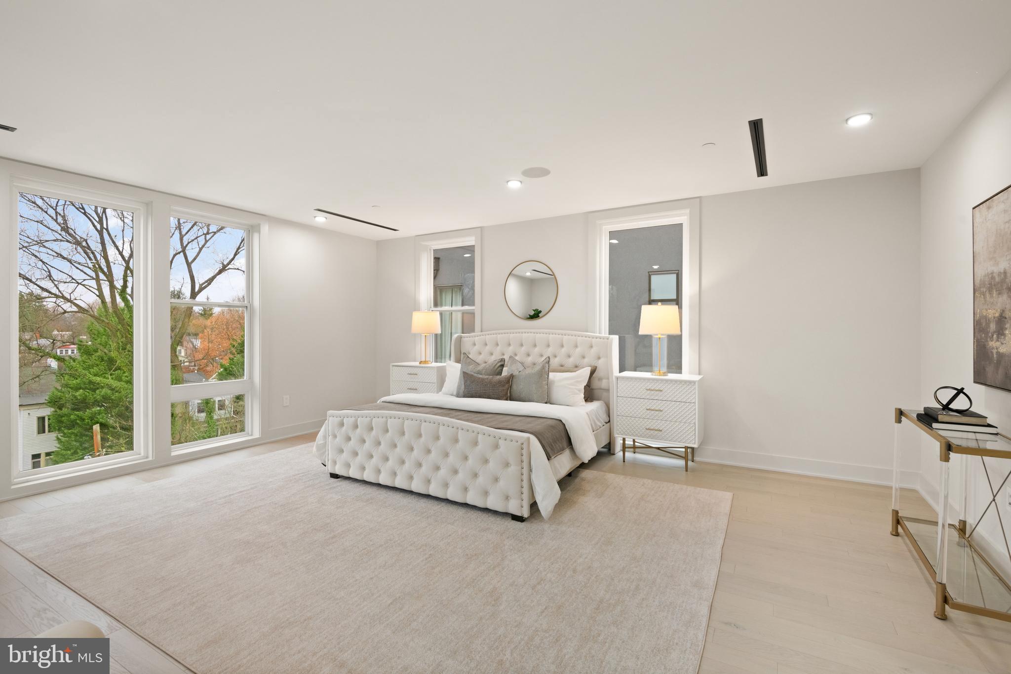 CHEVY CHASE - Residential