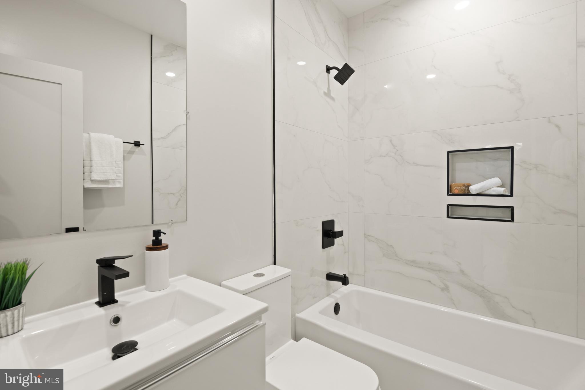 CHEVY CHASE - Residential