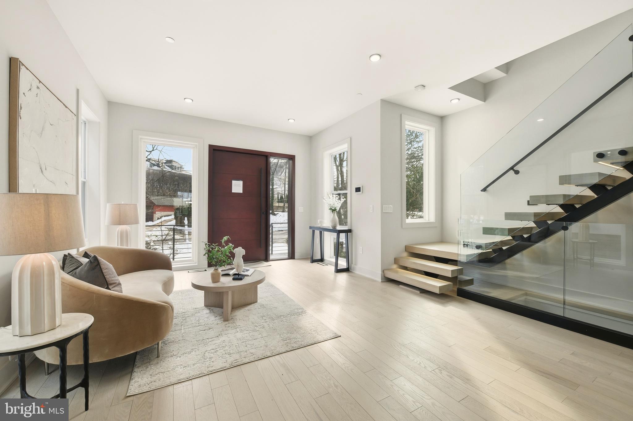 CHEVY CHASE - Residential