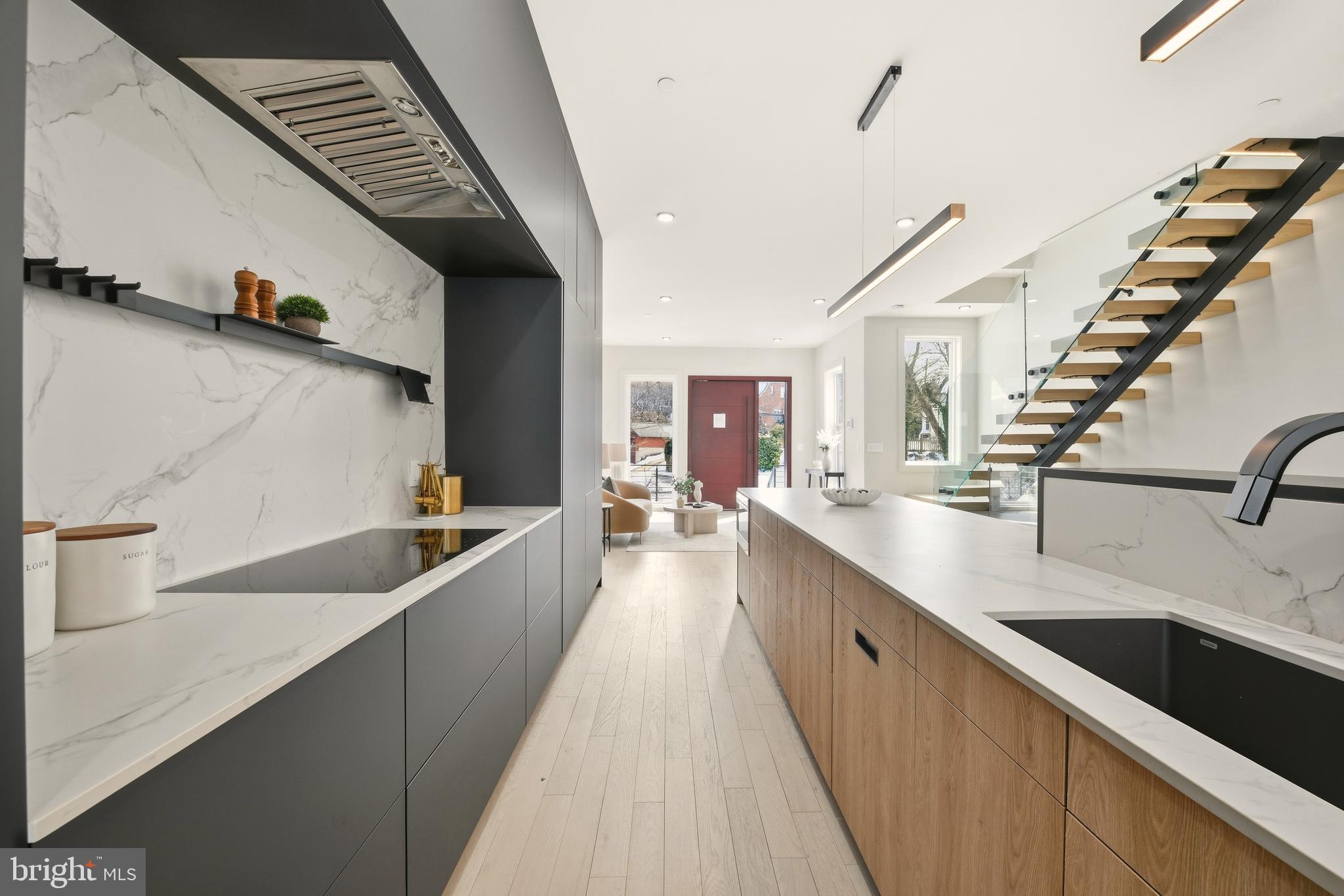 CHEVY CHASE - Residential