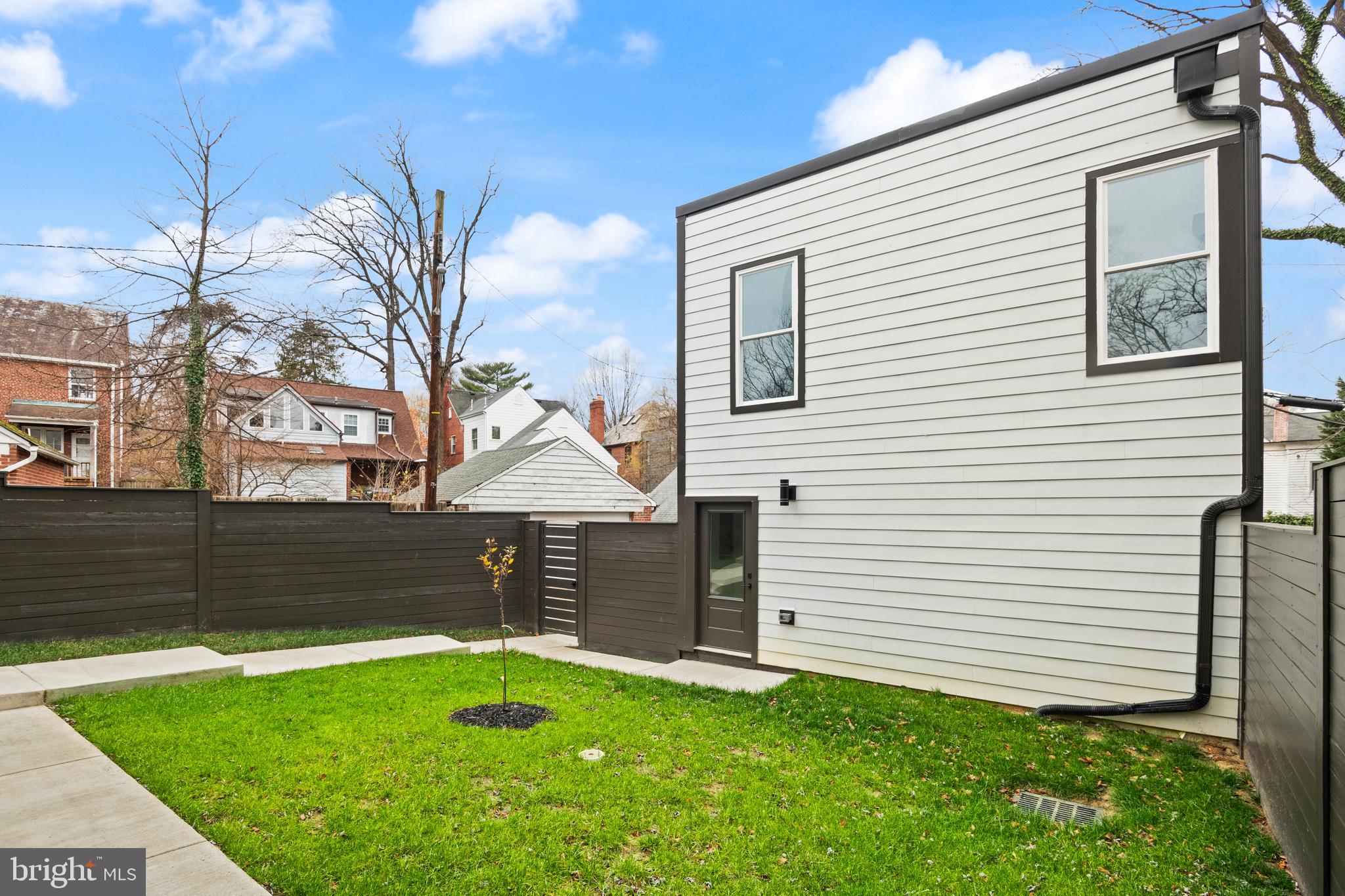 CHEVY CHASE - Residential