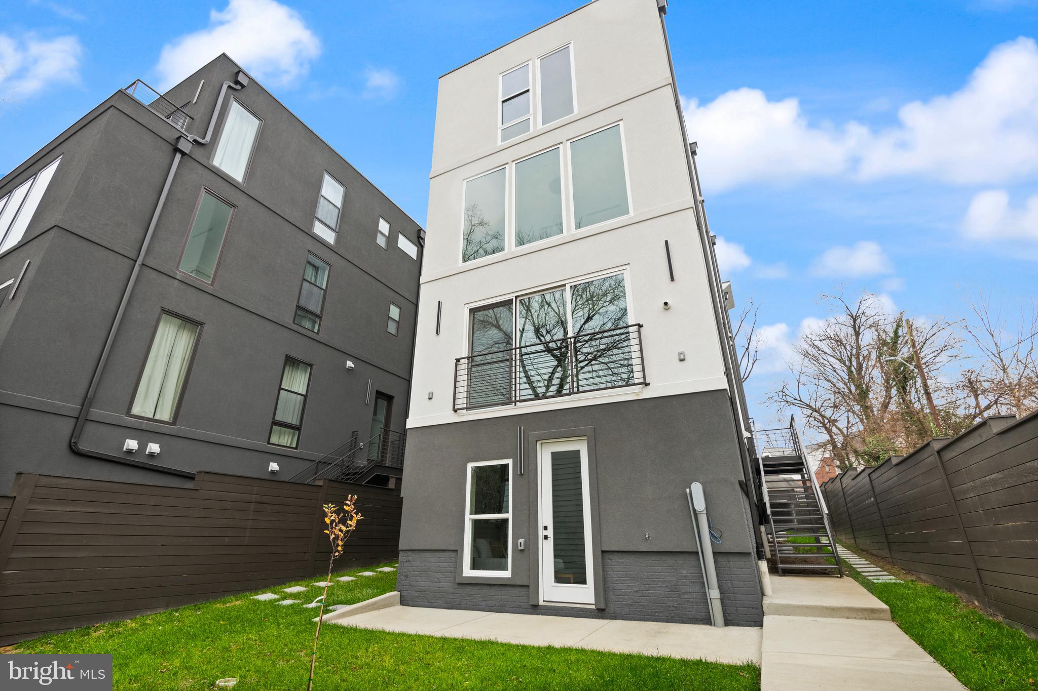 CHEVY CHASE - Residential