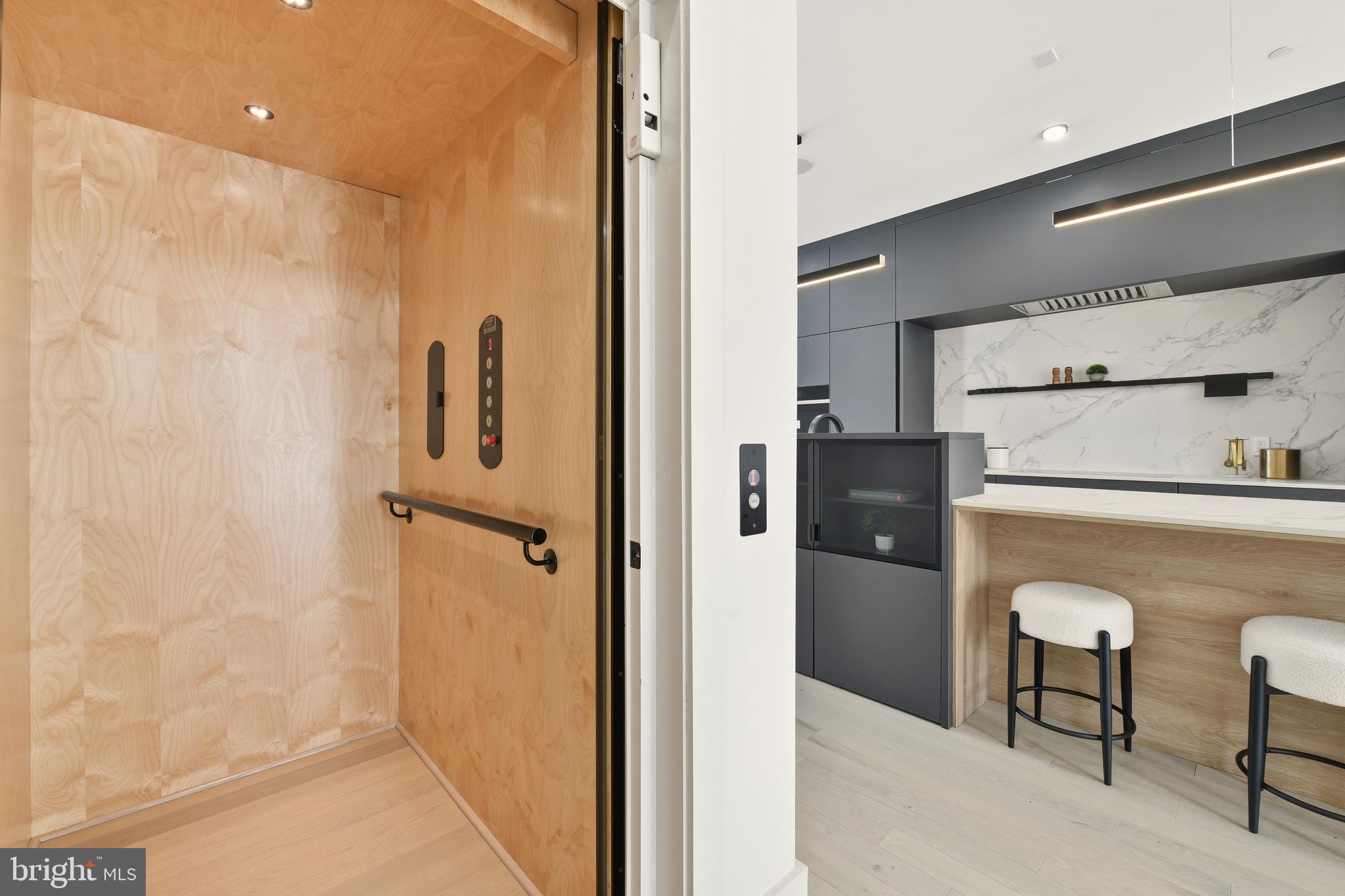 CHEVY CHASE - Residential