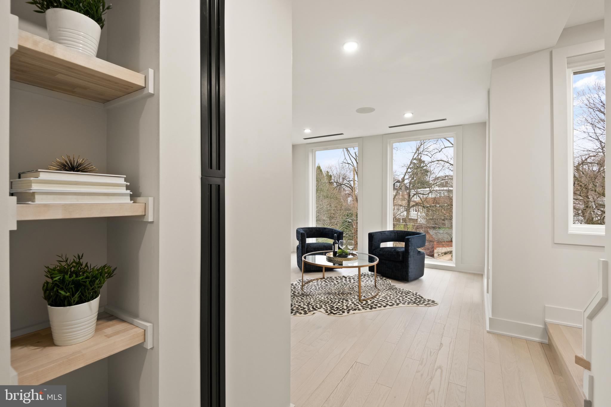 CHEVY CHASE - Residential