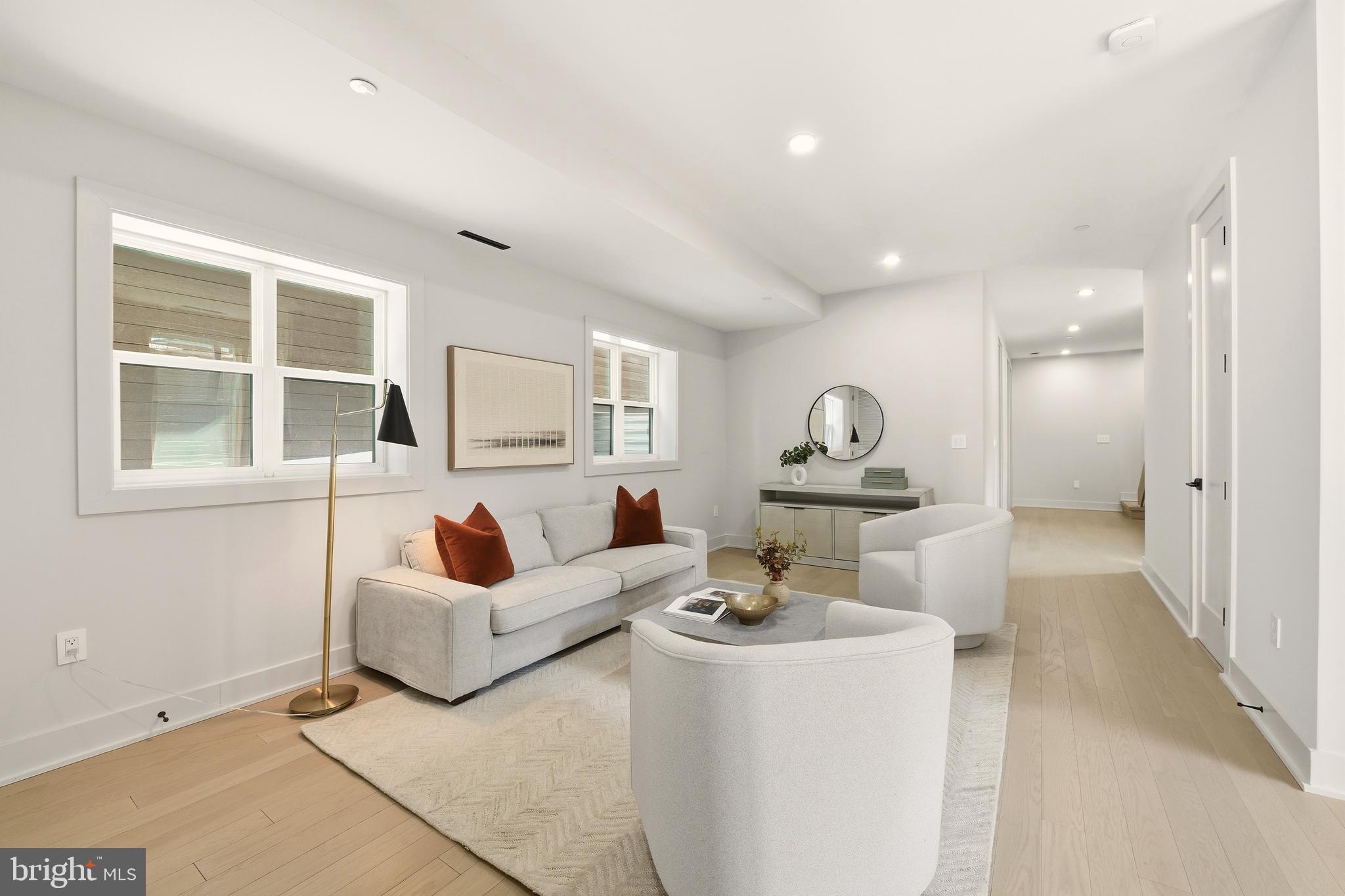 CHEVY CHASE - Residential