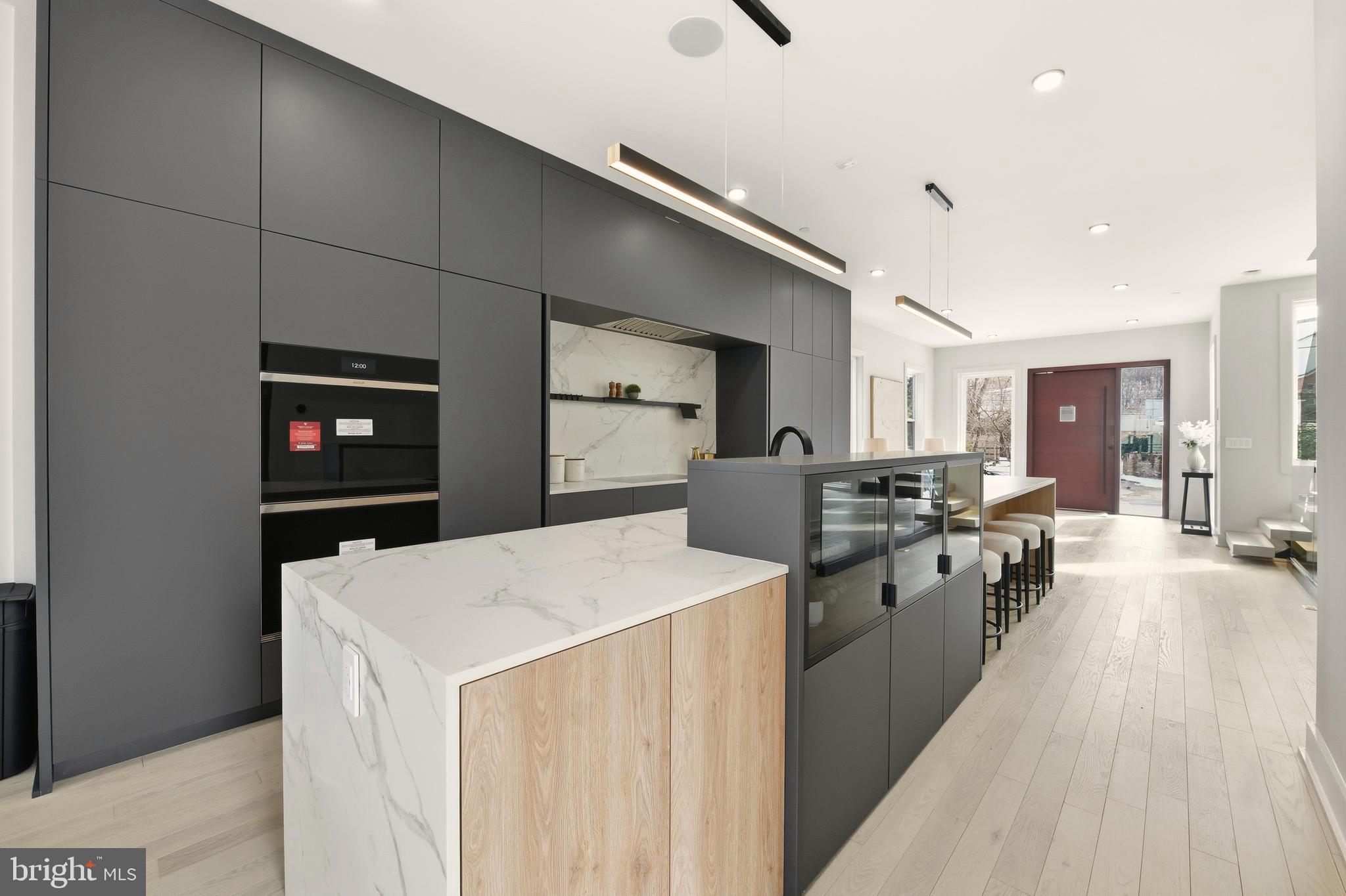 CHEVY CHASE - Residential