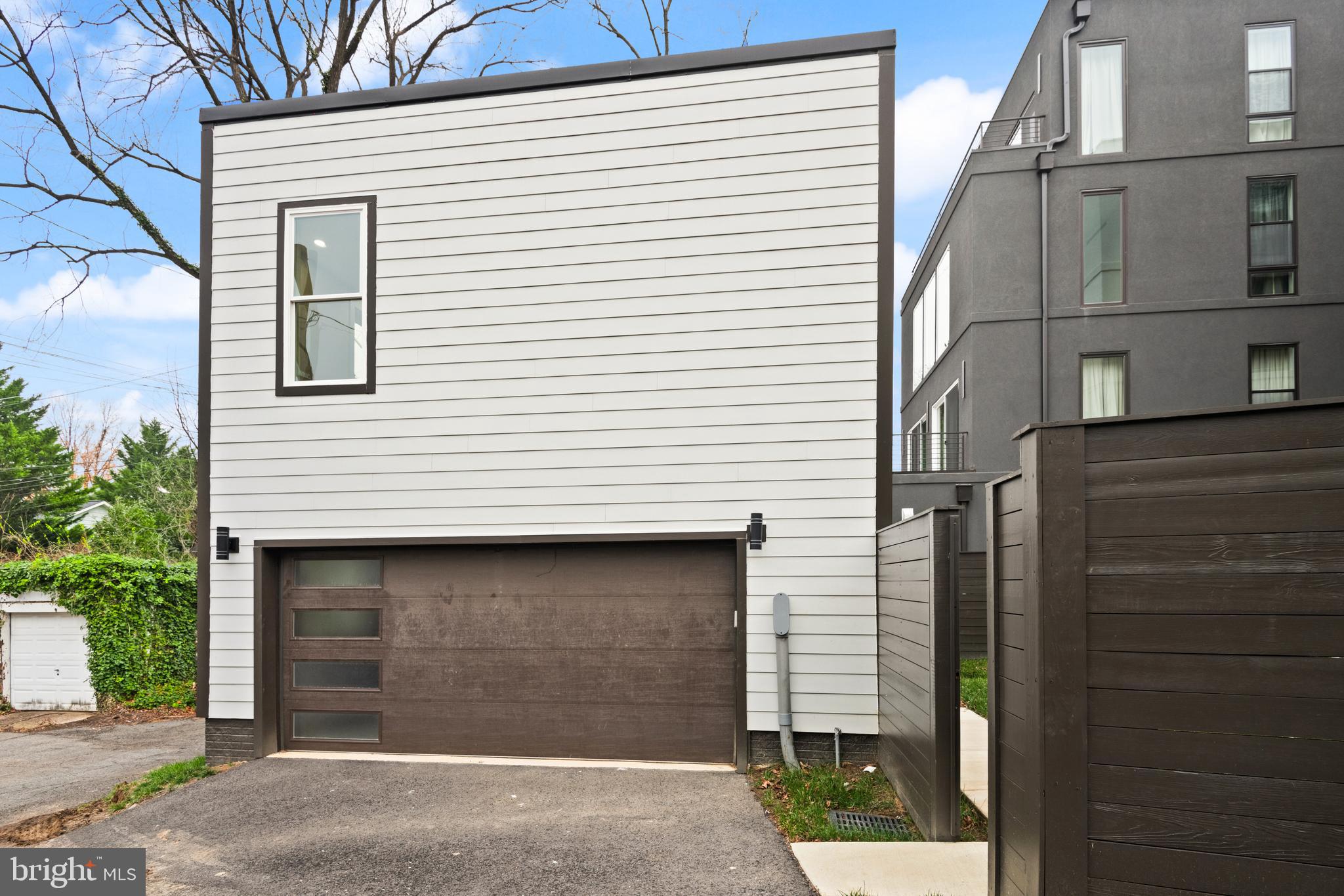 CHEVY CHASE - Residential