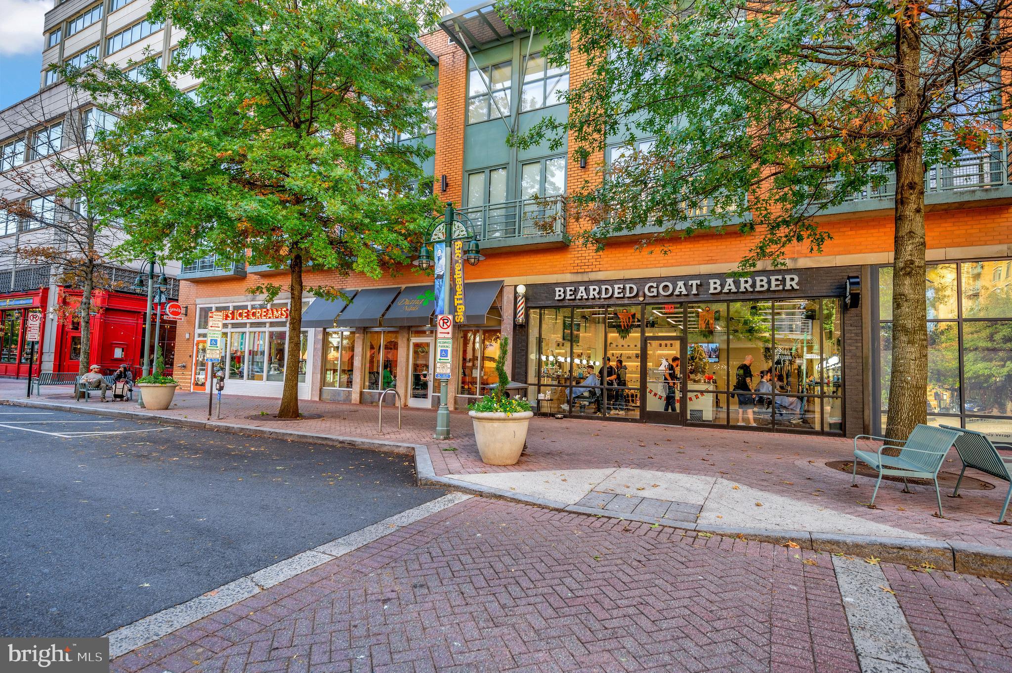 SHIRLINGTON VILLAGE - Residential