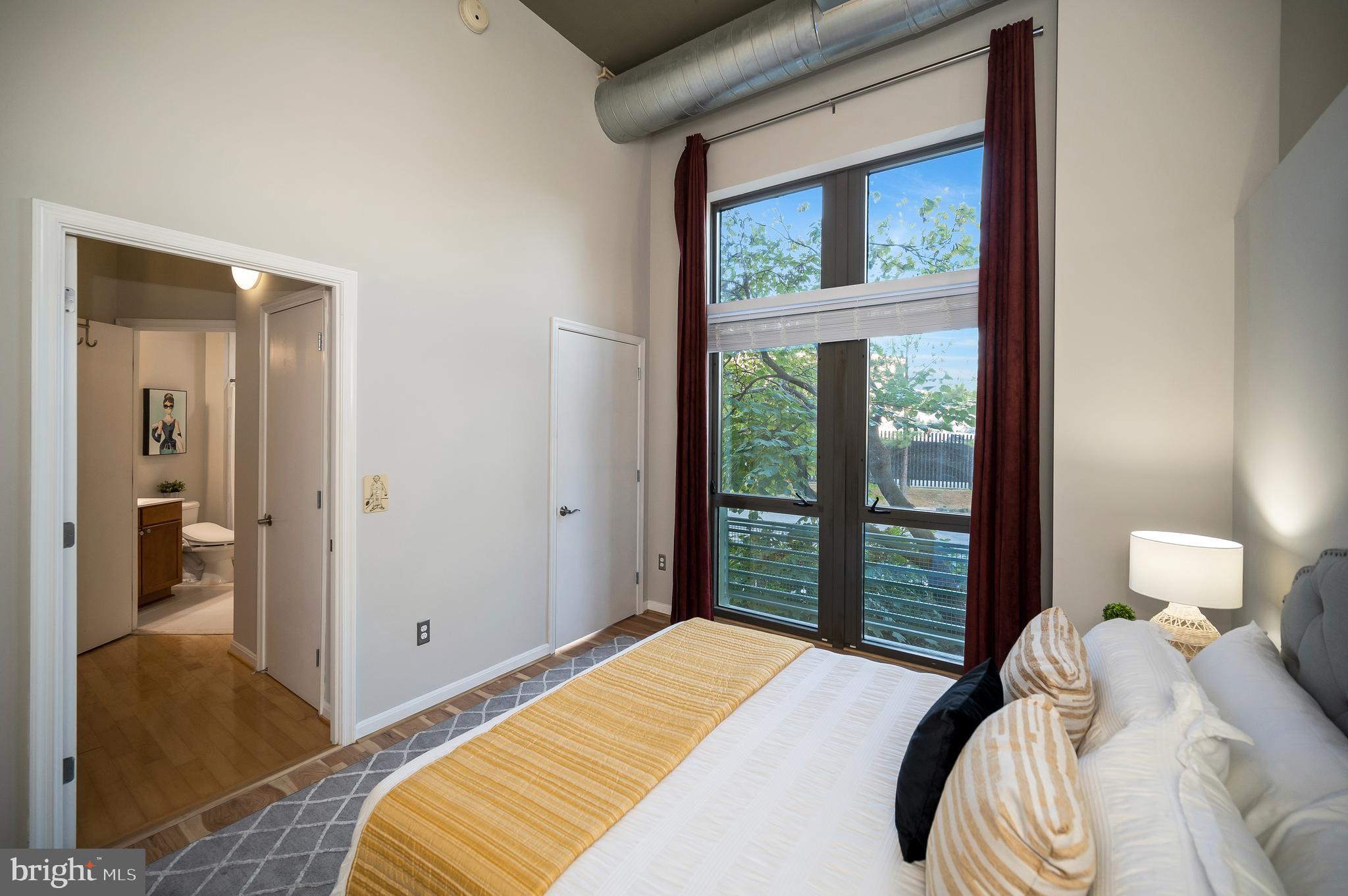 SHIRLINGTON VILLAGE - Residential