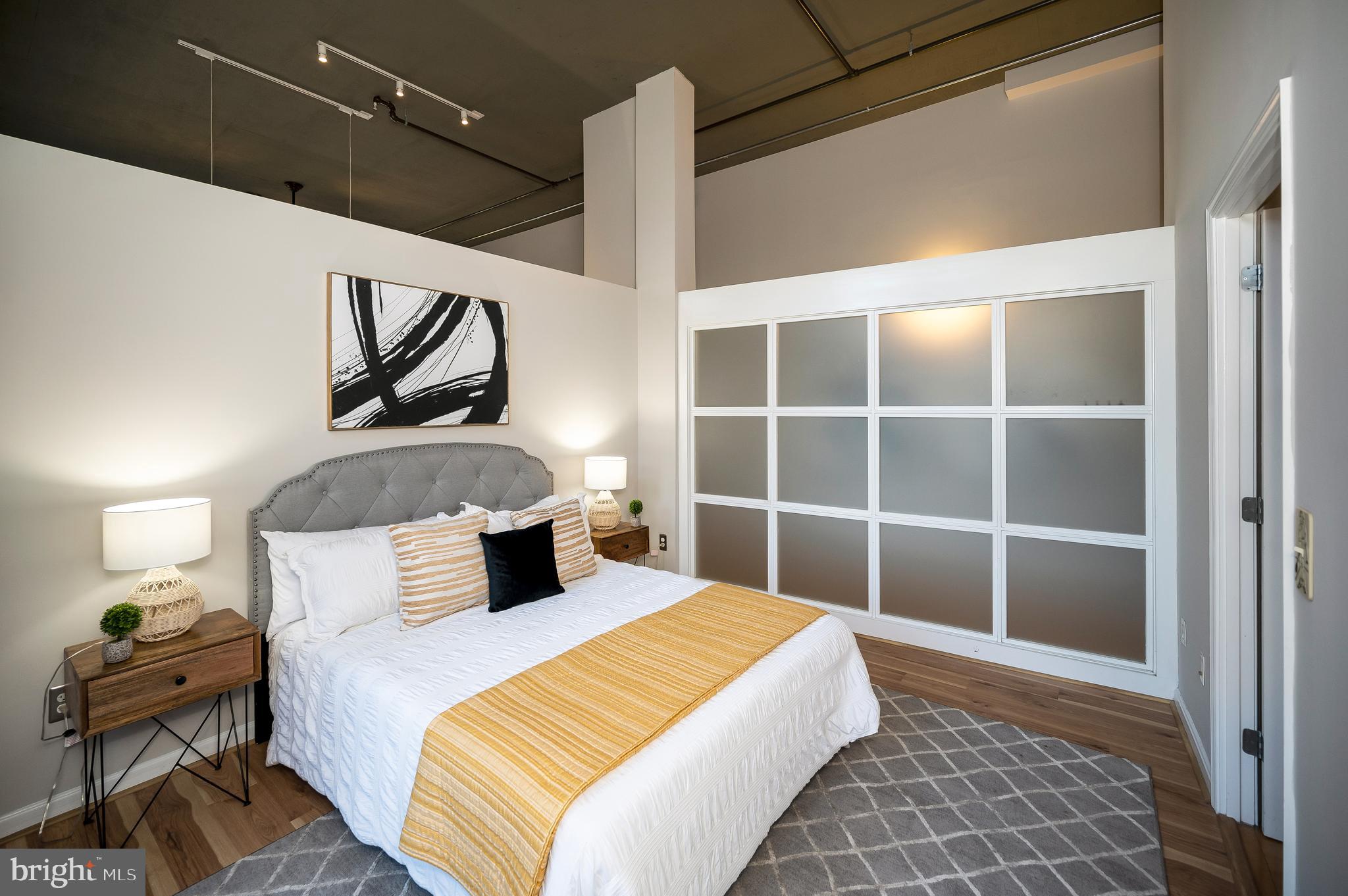 SHIRLINGTON VILLAGE - Residential